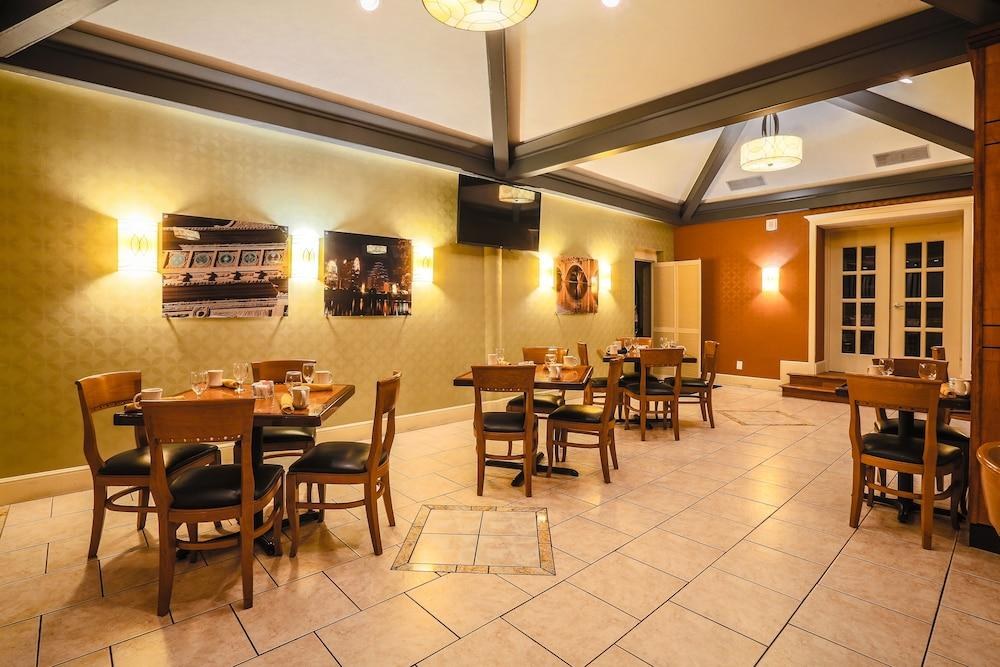 HOLIDAY INN AUSTIN MIDTOWN photo 3