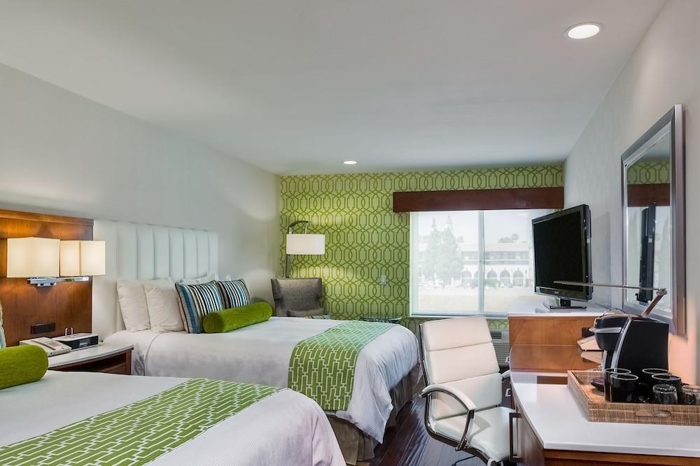 HOTEL INDIGO ANAHEIM photo 3