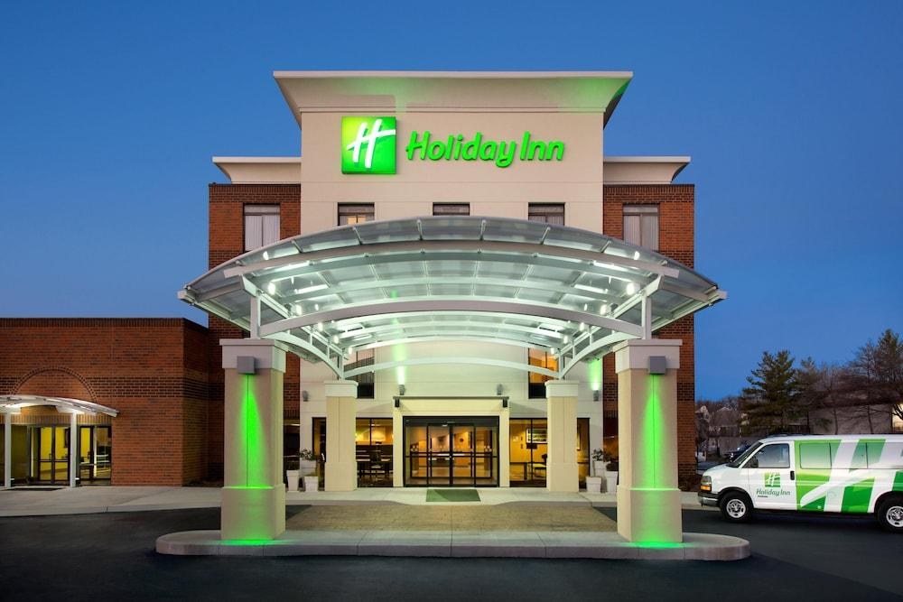 HOLIDAY INN SOUTH COUNTY CENTER photo 4