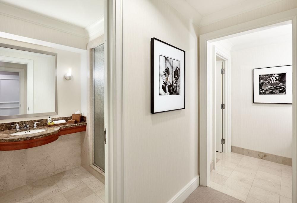 INTERCONTINENTAL HOTELS SUITES HOTEL CLEVELAND photo 4