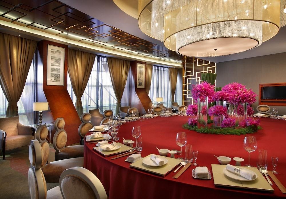 INTERCONTINENTAL photo 4