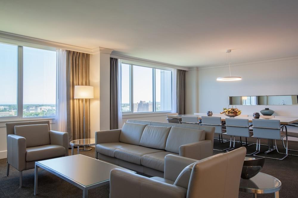 INTERCONTINENTAL HOTELS CLEVELAND photo 2