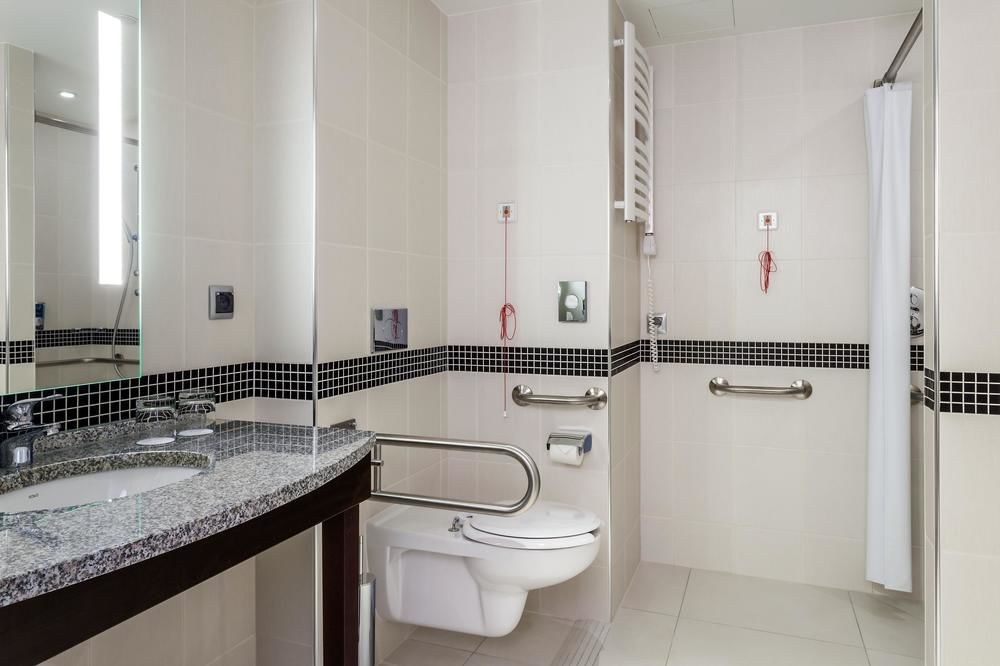Hampton by Hilton Warsaw Airport photo 1