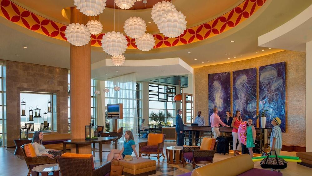 Hilton Garden Inn Virginia Beach Oceanfront photo 2