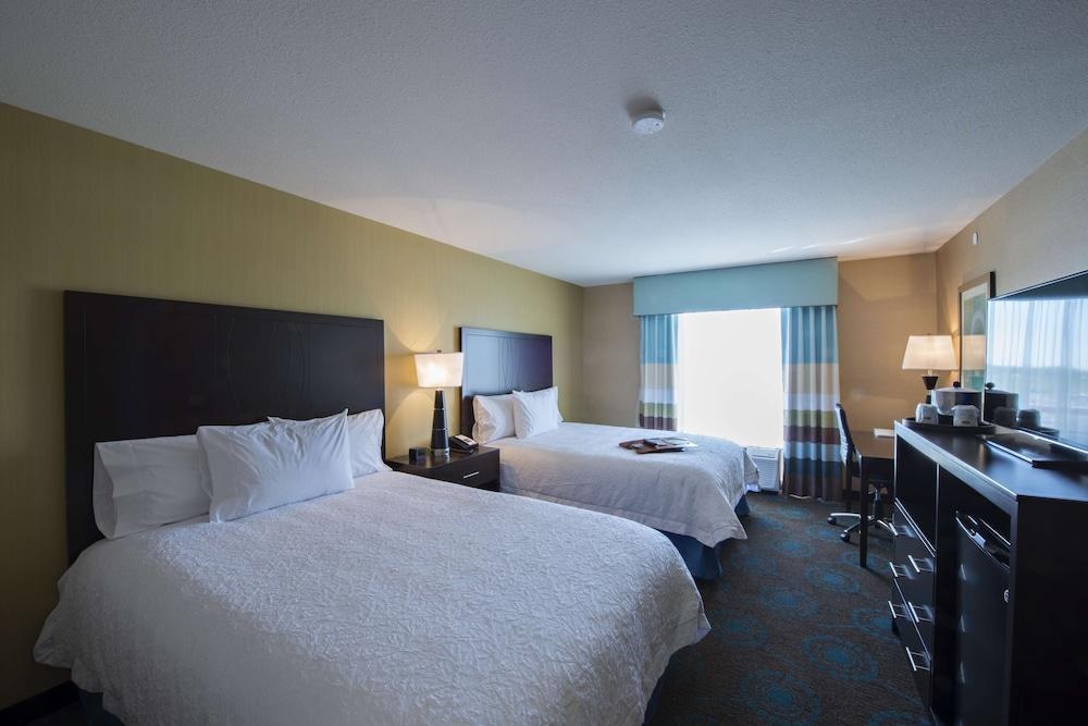 Hampton Inn Saskatoon South photo 3