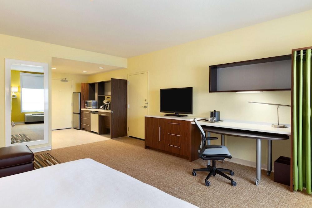 Home2 Suites by Hilton West Edmonton, Alberta, Canada photo 4