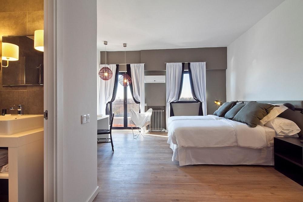 Acta Madfor Hotel photo 2