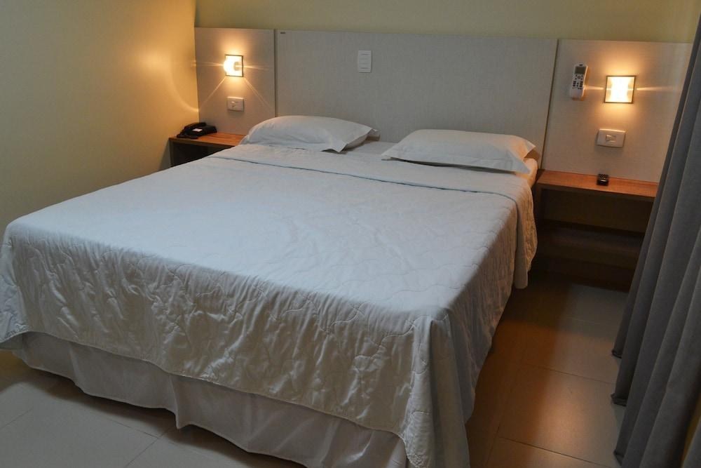 GOLDEN PLAZA HOTEL photo 3