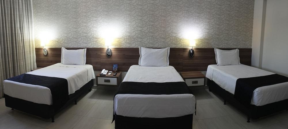 D'LUCA HOTEL photo 1