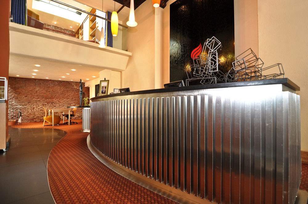 HOTEL METROPOLIS photo 2
