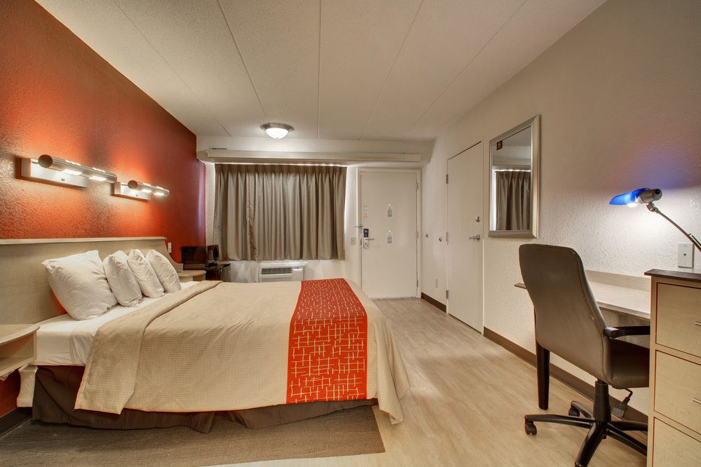 RED ROOF INN ST LOUIS WESTPORT #126