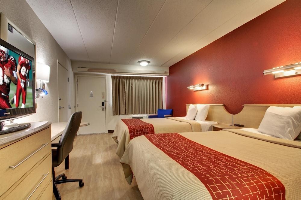RED ROOF INN ST LOUIS WESTPORT #126 photo 3