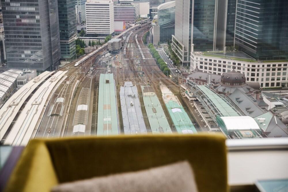 METROPOLITAN TOKYO MARUNOUCHI photo 2
