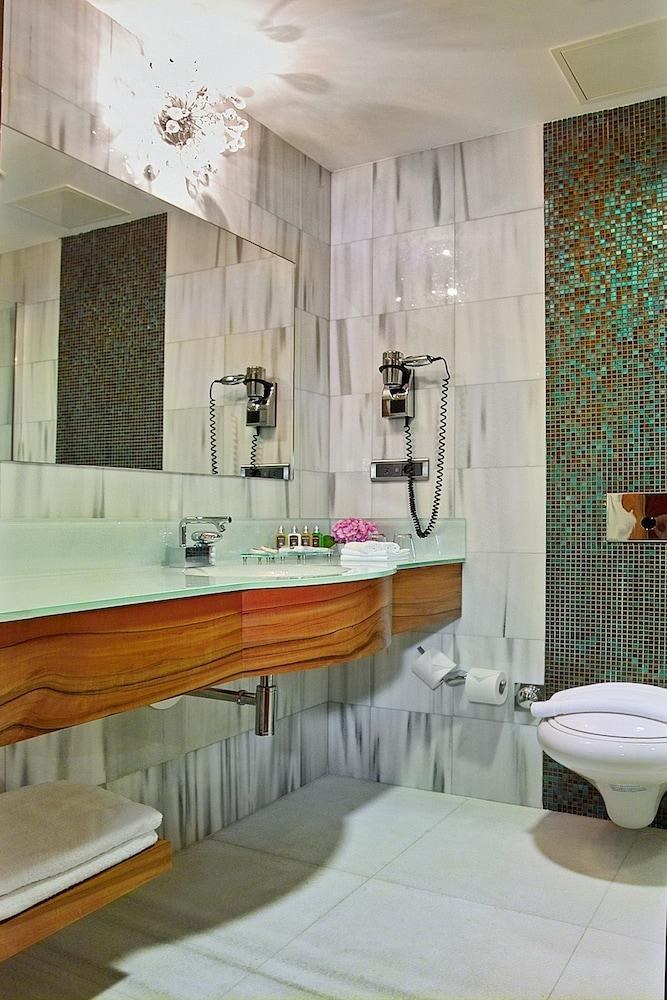 BIZ CEVAHIR SULTANAHMET HOTEL photo 4