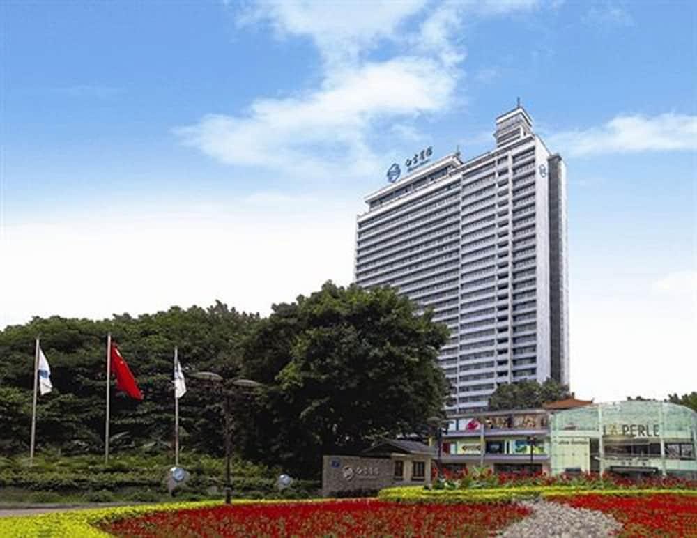 GUANGZHOU BAIYUN HOTEL photo 2