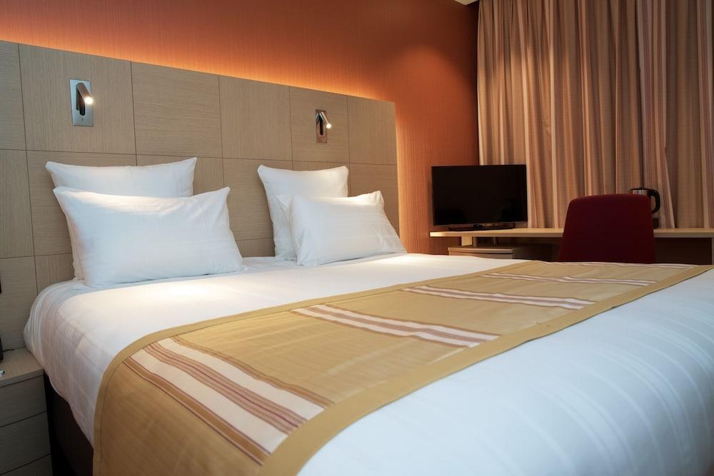 NASH AIRPORT HOTEL photo 4