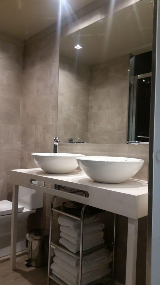 Hotel Travessera photo 2