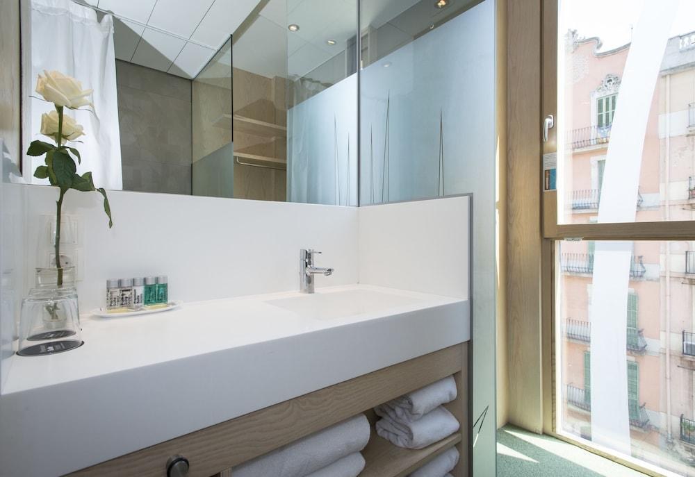 Ako Suite photo 2