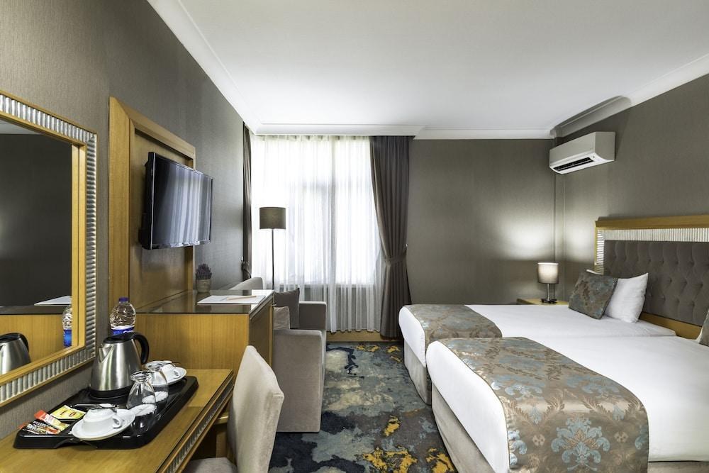 VILLA ZURICH HOTEL photo 2