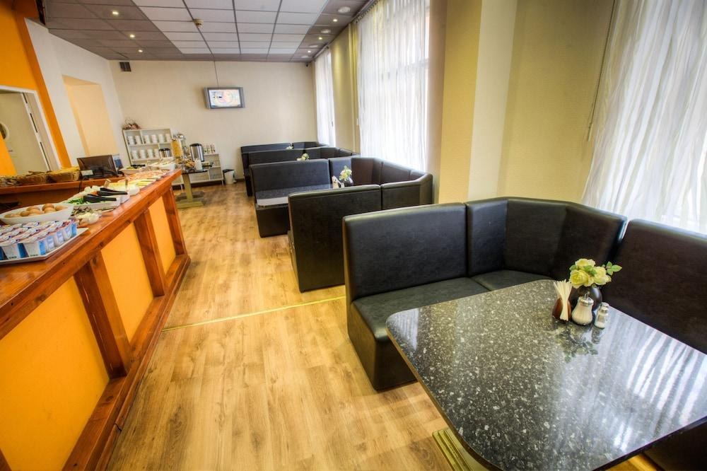 HOTEL VIKTORIJA photo 3