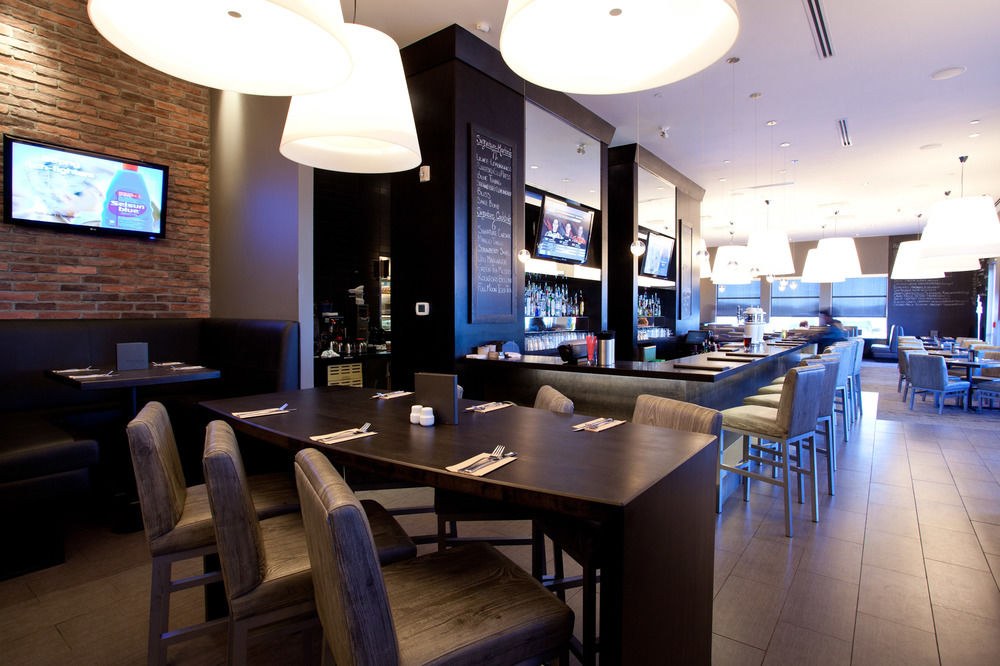 SANDMAN SIGNATURE HOTEL & SUITES EDMONTON SOUTH