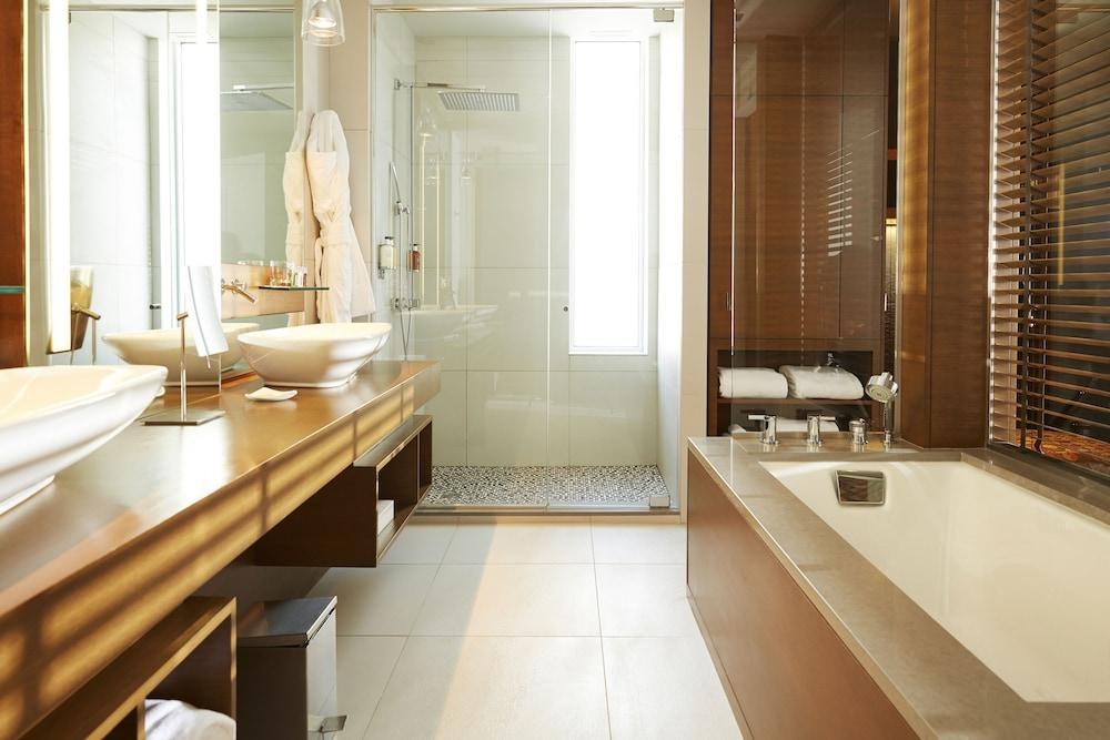HOTEL LE GERMAIN CALGARY photo 2