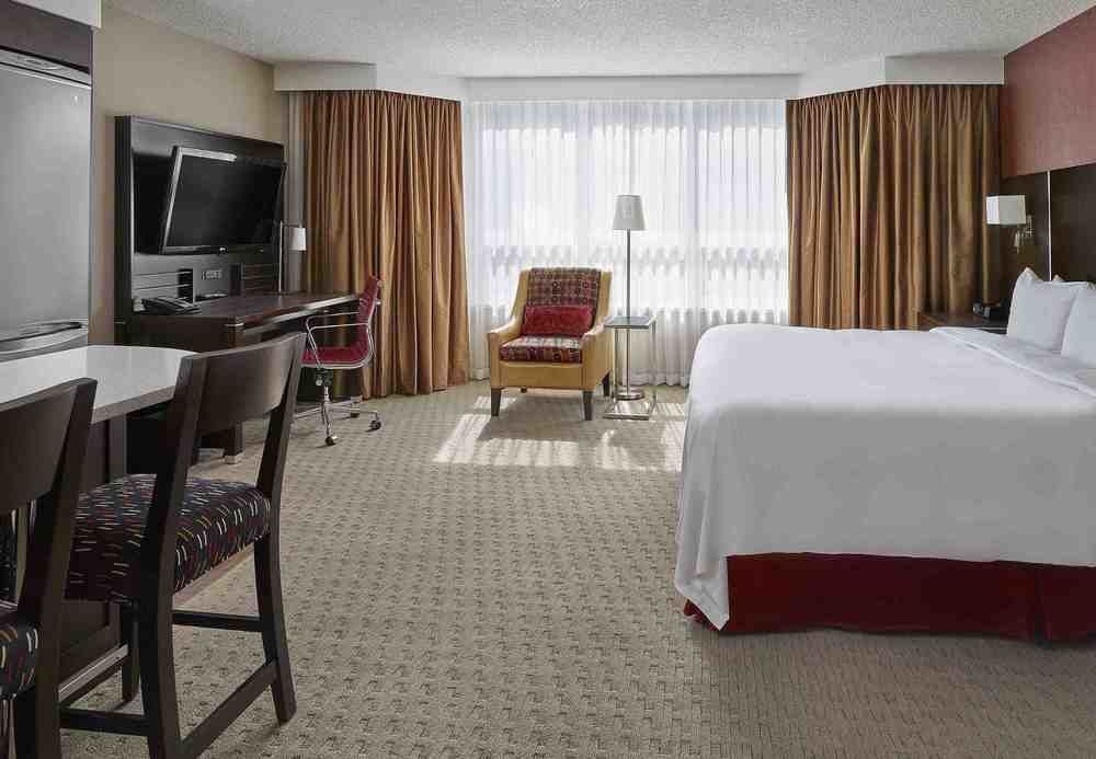 RESIDENCE INN VANCOUVER DOWNTOWN BY MARRIOTT photo 2