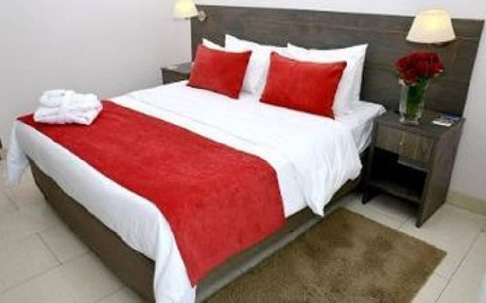 HOTEL GLOBALES REPUBLICA photo 2