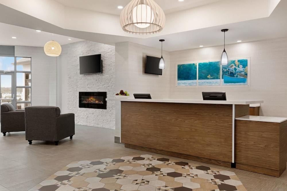Days Inn by Wyndham Kingston photo 4