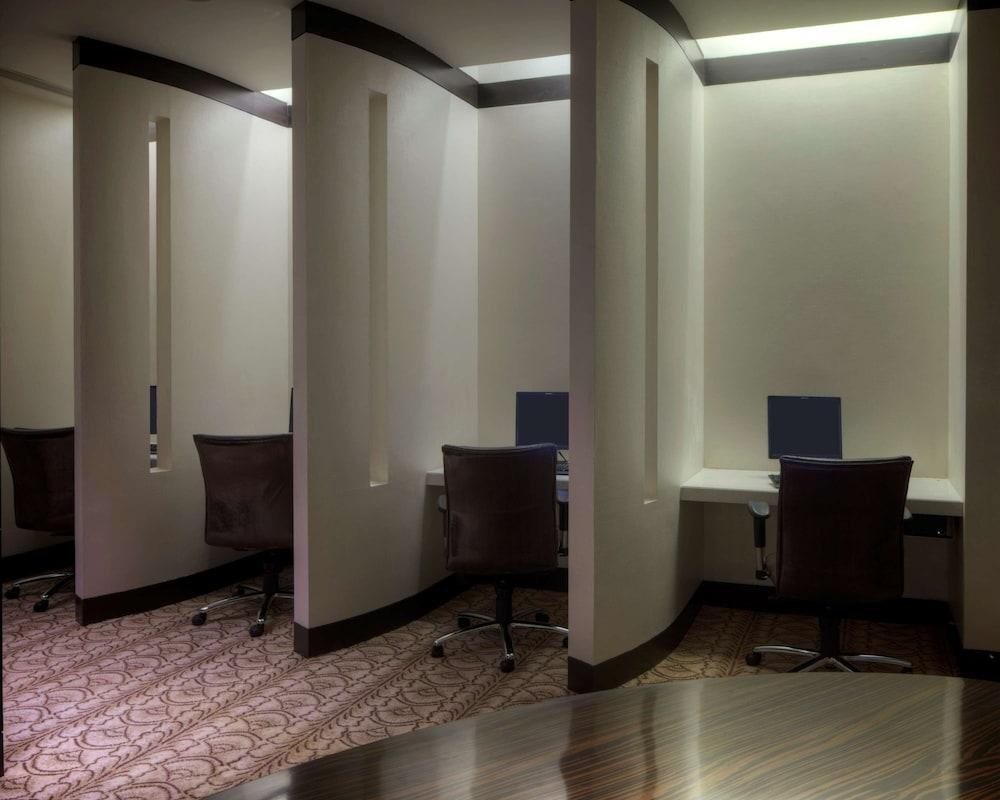 PARK HYATT HYDERABAD photo 2