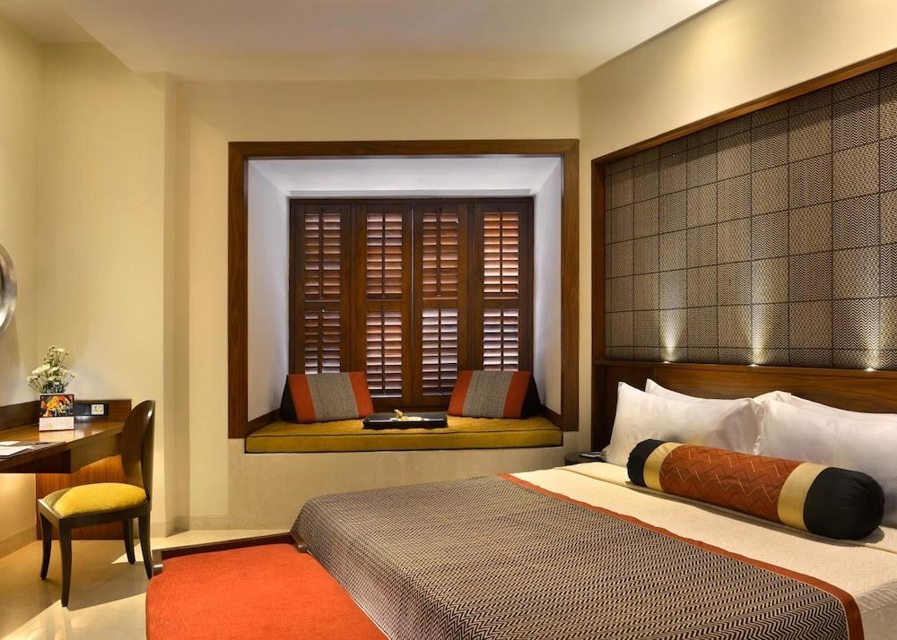 THE LALIT GREAT EASTERN photo 2