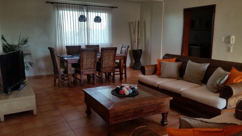 Bavaro Green photo 3