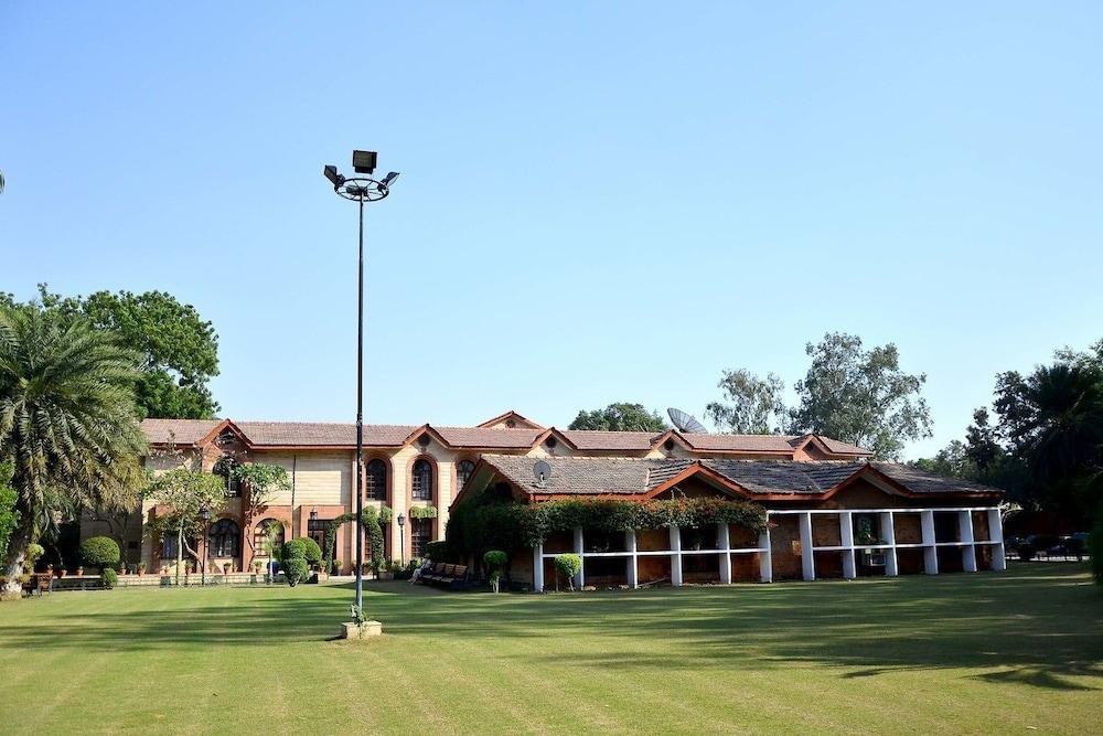 Ashok Country Resort photo 1