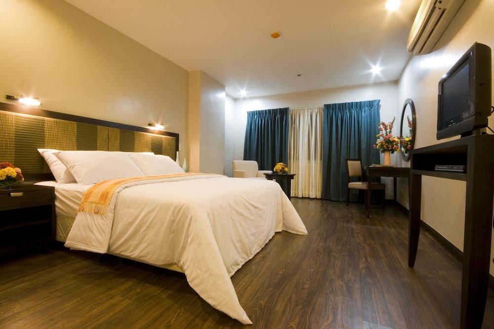Baguio Burnham Suites photo 3