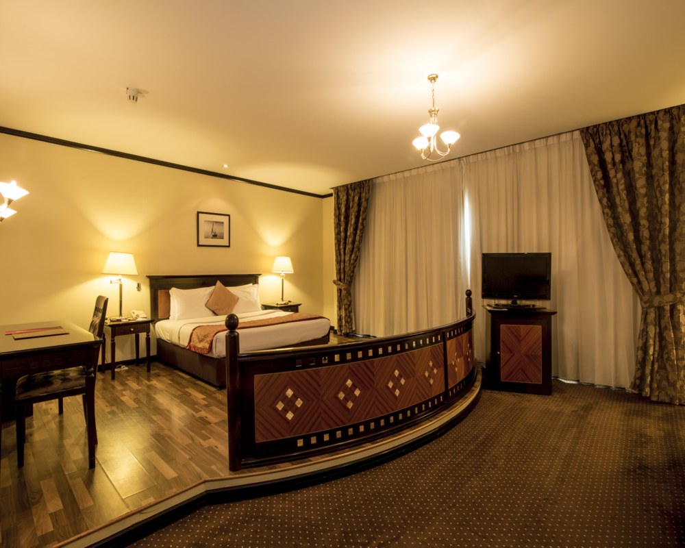 IMPERIAL SUITES photo 4