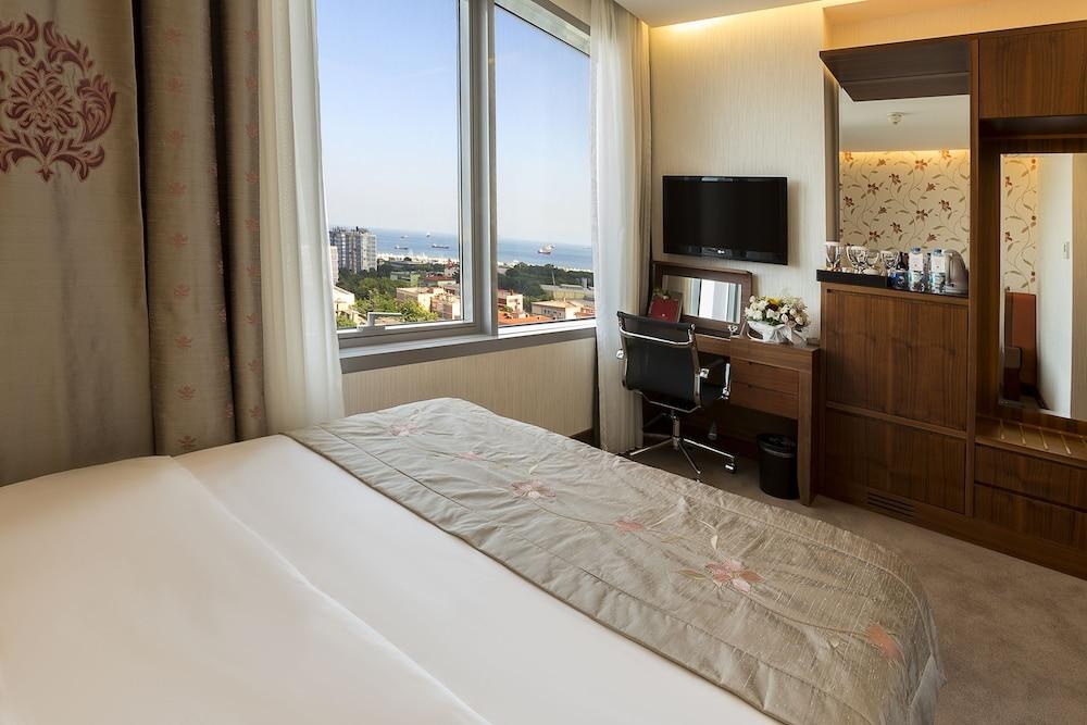 Ramada Plaza by Wyndham Istanbul Atakoy photo 3