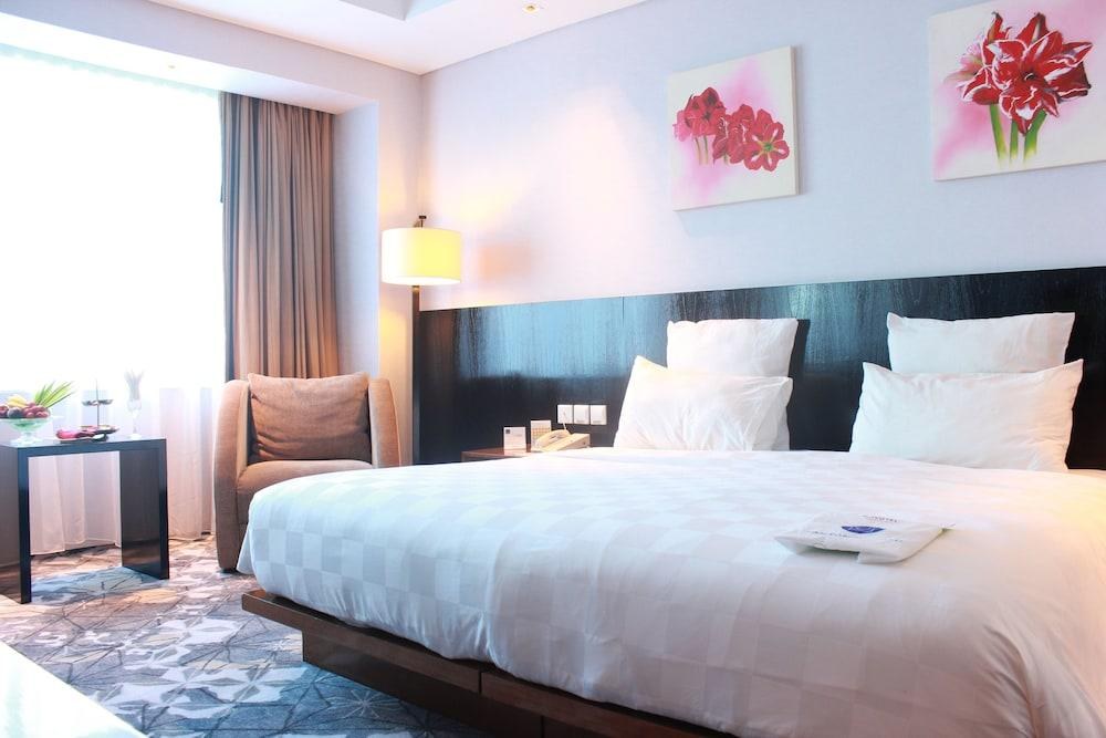 NOVOTEL BALIKPAPAN photo 4