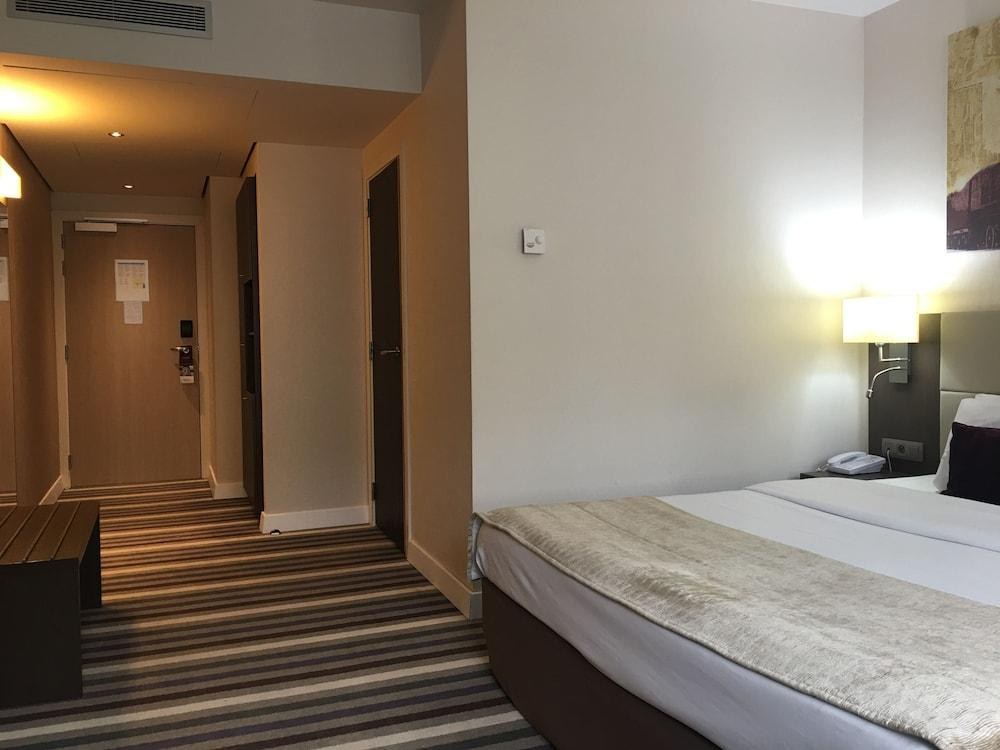 MERCURE BRUSSELS CENTRE MIDI photo 3