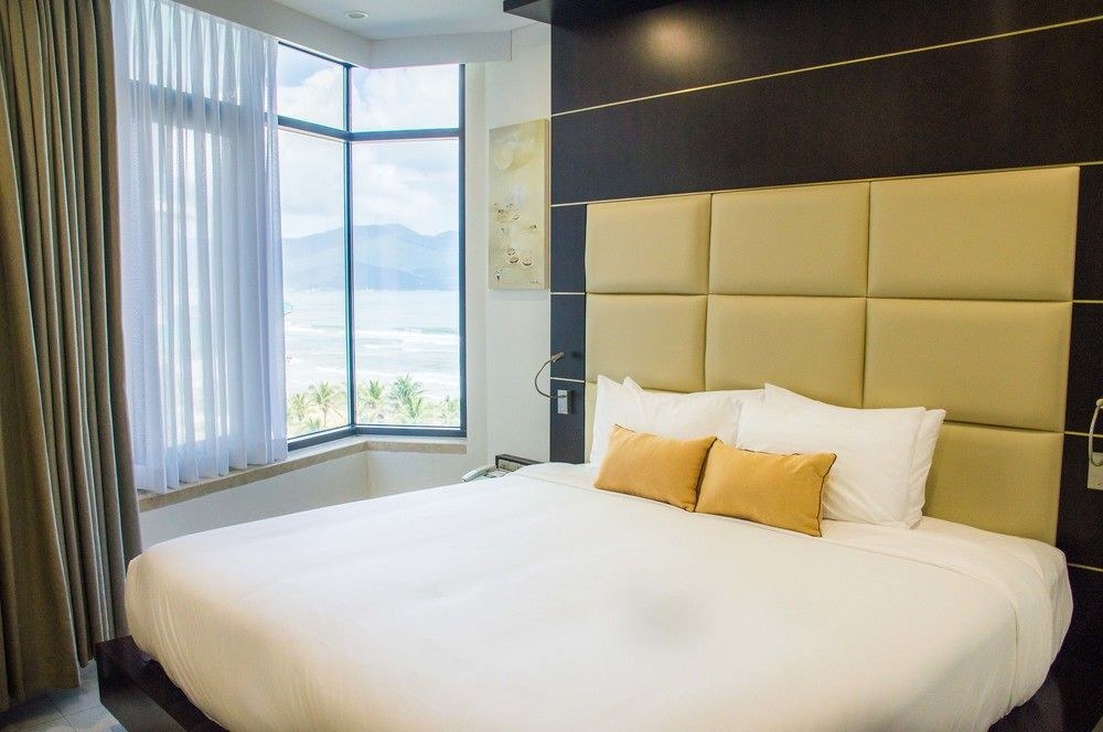 HOLIDAY BEACH HOTEL & RESORT