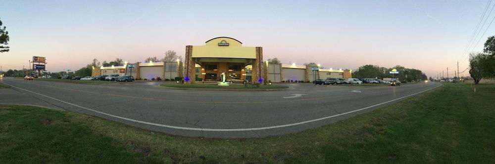 DAYS INN SOUTHERN HILLS/ORU photo 4