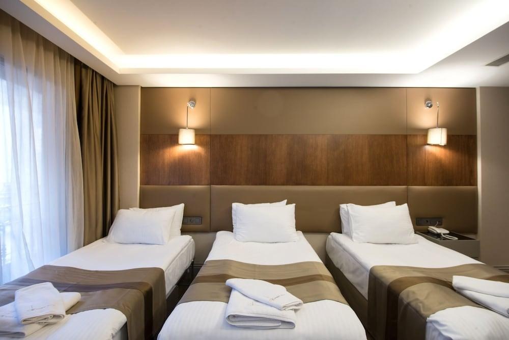 GK REGENCY SUITES photo 4