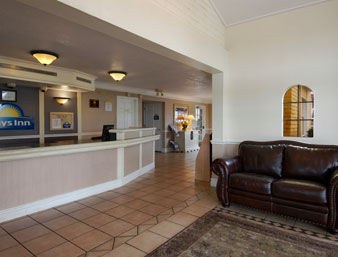DAYS INN TULSA AIRPORT photo 1