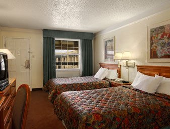 DAYS INN TULSA AIRPORT photo 4