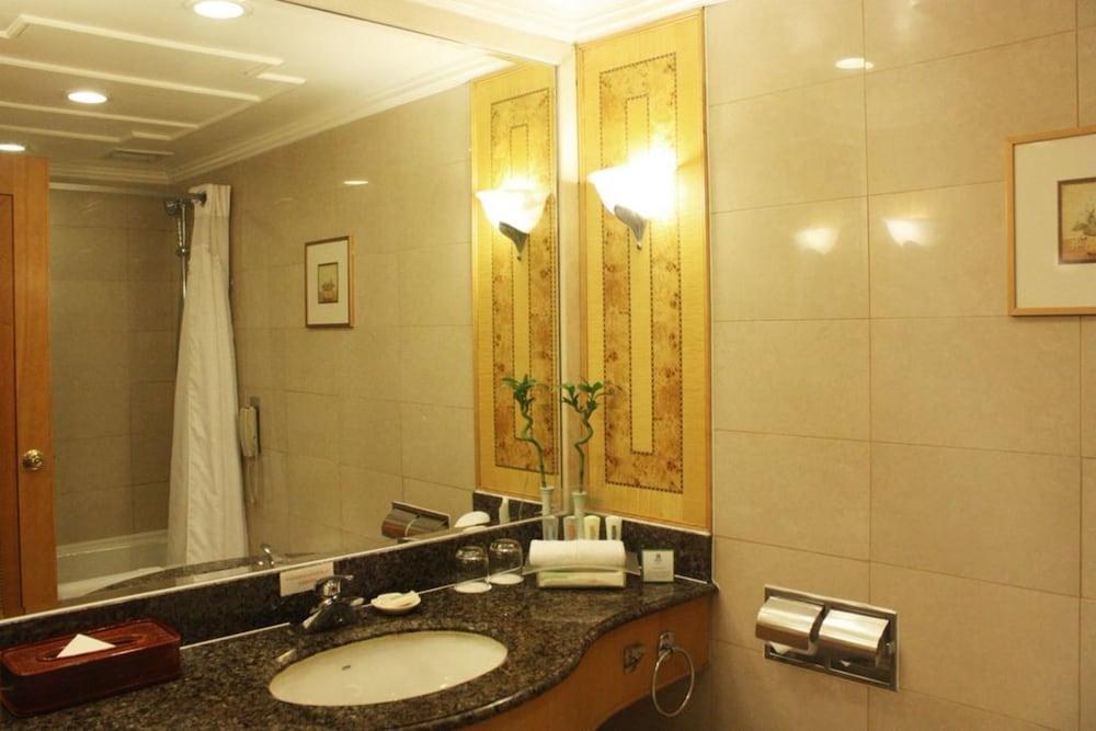 HOLIDAY INN BEIJING CHANGAN WEST photo 3