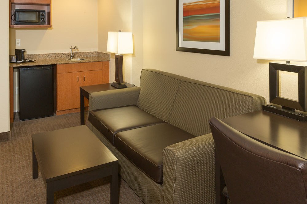 HOLIDAY INN EXPRESS & SUITES JACKSONVILLE SE- MED CTR AREA photo 1