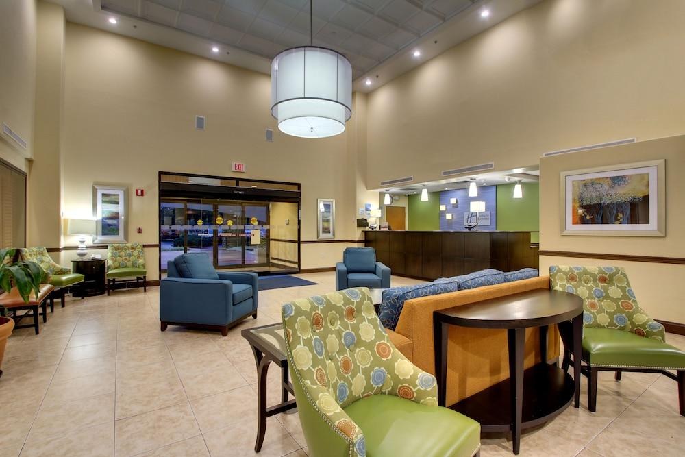 HOLIDAY INN EXPRESS & SUITES JACKSONVILLE SE- MED CTR AREA photo 3