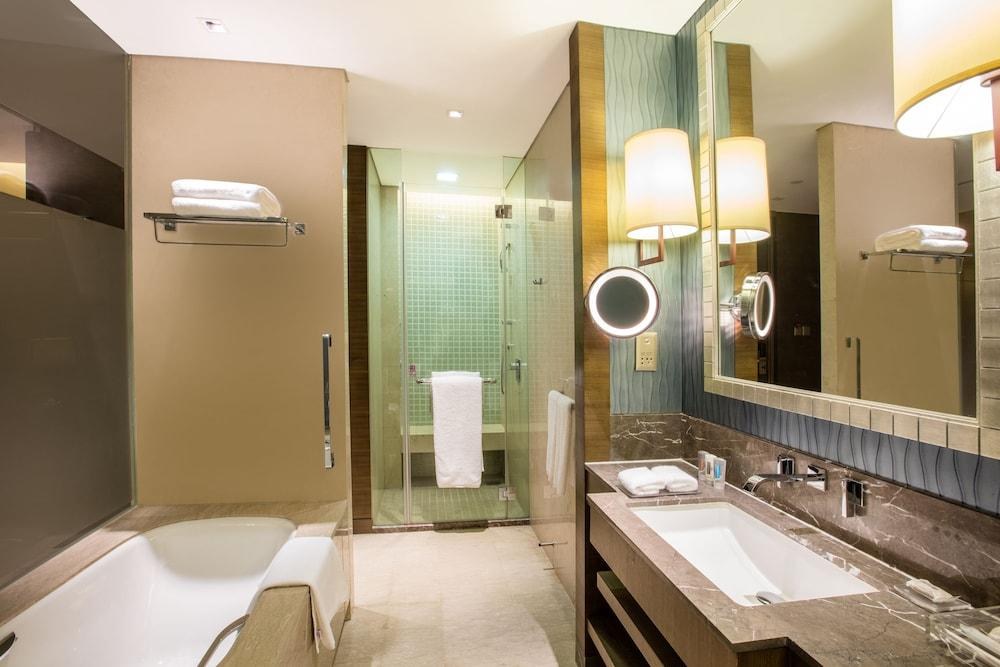 CROWNE PLAZA JIANGNING photo 3