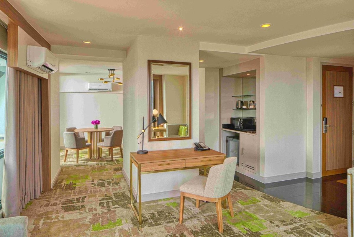EASTWOOD RICHMONDE HOTEL photo 3