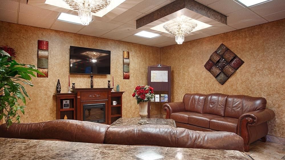 BEST WESTERN SAND SPRINGS INN & SUITES photo 1