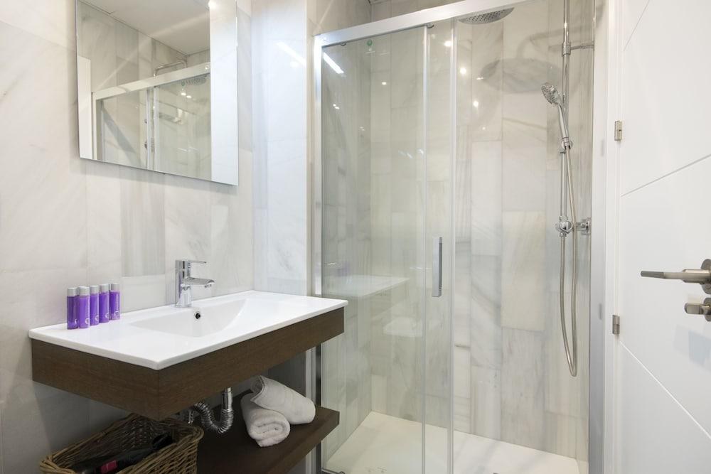 Habitat Suites Gran Via 17 Aptos photo 2